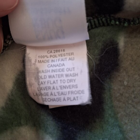 Adult Fleece Camouflage Hooded Onesie Pajamas, Snug As A Bug Large - Picture 9 of 9